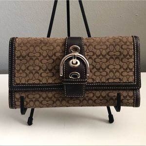 Coach Signature Logo Large Hampton Trifold Wallet